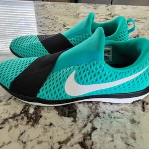 Womens Teal Nike Shoes